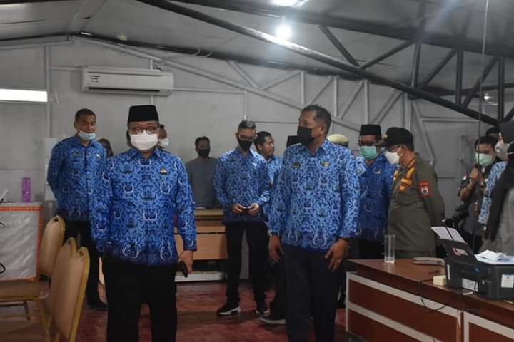 Hari Pertama Kerja, Sekprov Sulbar Apresiasi Kehadiran ASN di Biro Umum